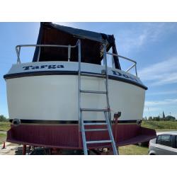 Motorjacht BeachCraft  10.00 x 3.00 x 0.90