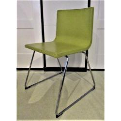 Moderne 4-persoons Eettafel met 4xStoelen zgan