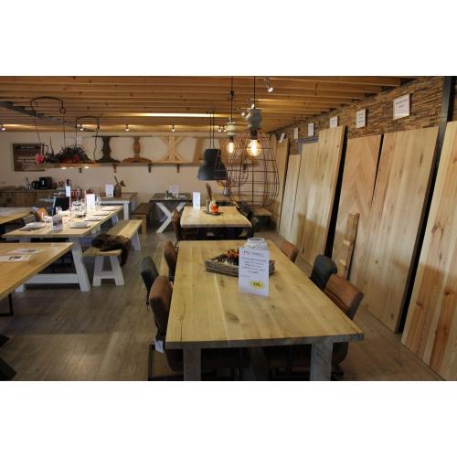 Elegante sterke klooster tafel nu 299,-