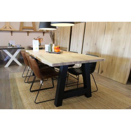 eiken tafel te koop! UITVERKOOP!! 449 euro.