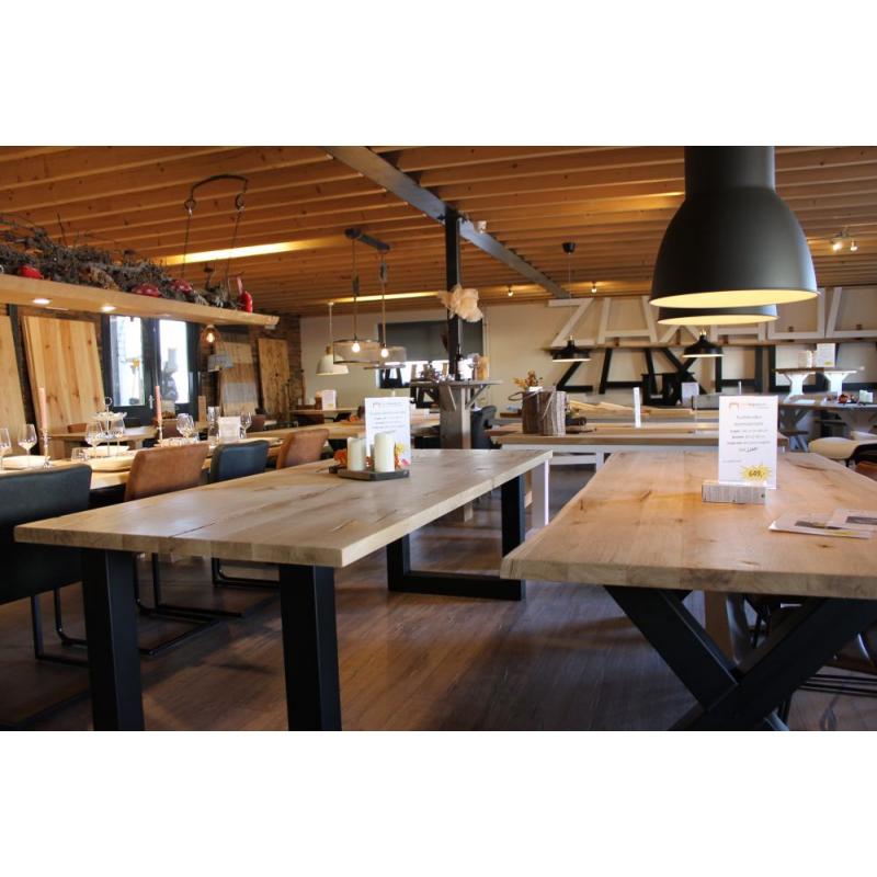 eiken tafel te koop! UITVERKOOP!! 449 euro.