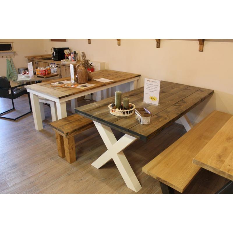 Elegante Twentse klooster tafel nu 299,-