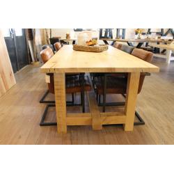 MAGAZIJN ACTIE! Klooster tafel massief nu voor 299