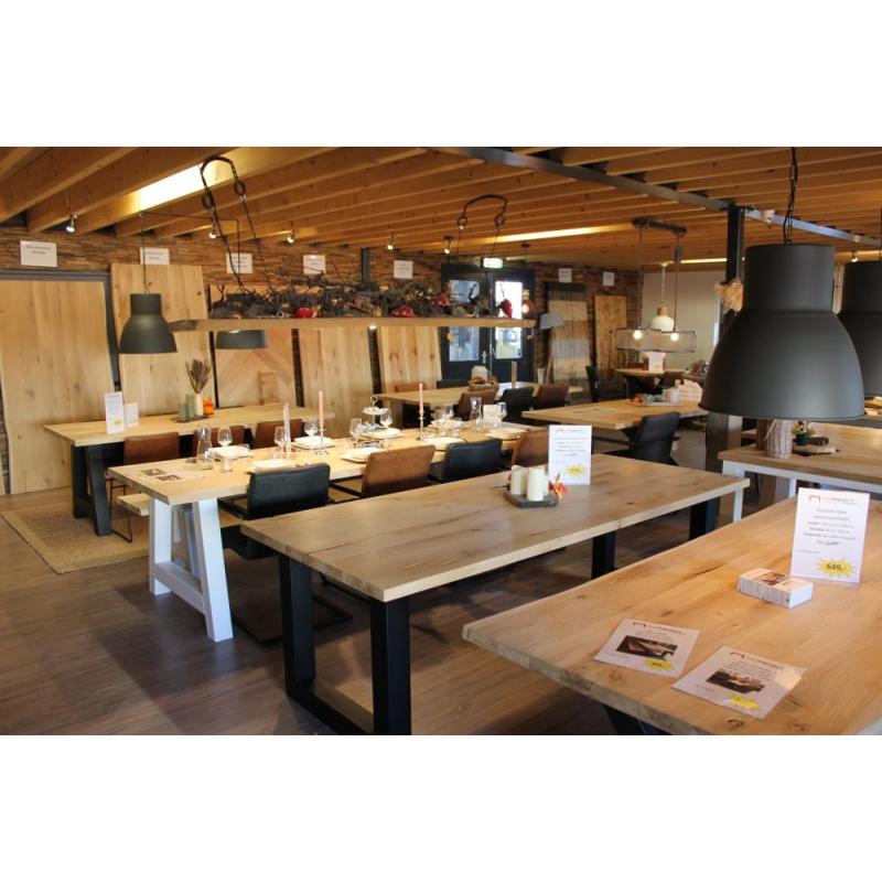 THUIS BEZORGD! Trendy kloostertafel nu 350,-