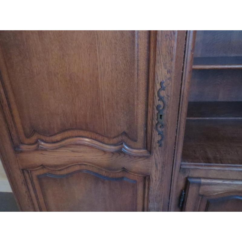 Antieken bed en kast