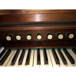 Antiek Harmonium