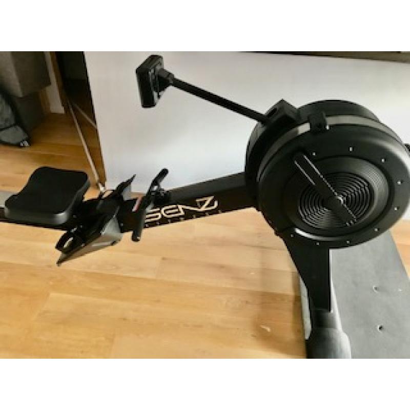 Wegens verhuizing : Roeitrainer Senz sports R5000