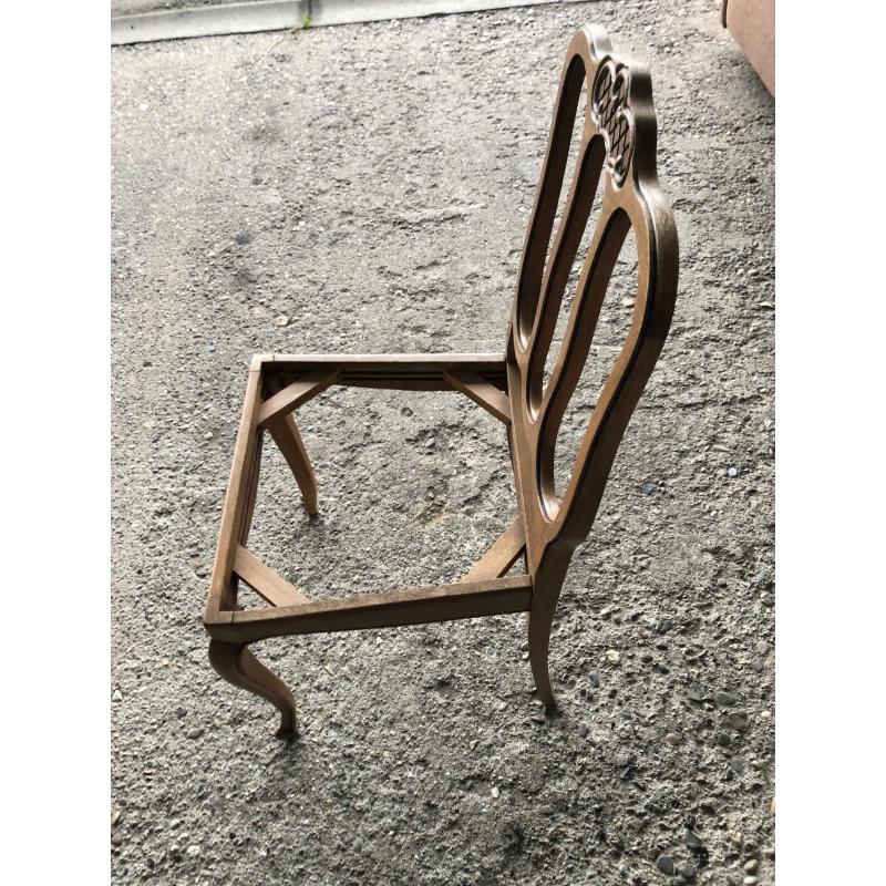 Lot 26 eiken stoelen