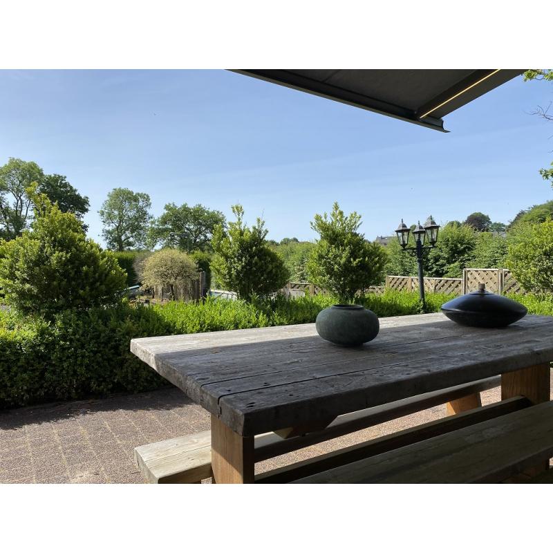 Prachtig huis met tuin te koop