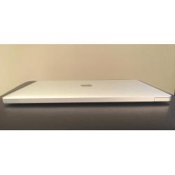 Apple MacBook Air - Retina, 13 inch, 2020