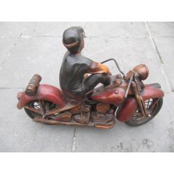 Twee houten motorfietsen