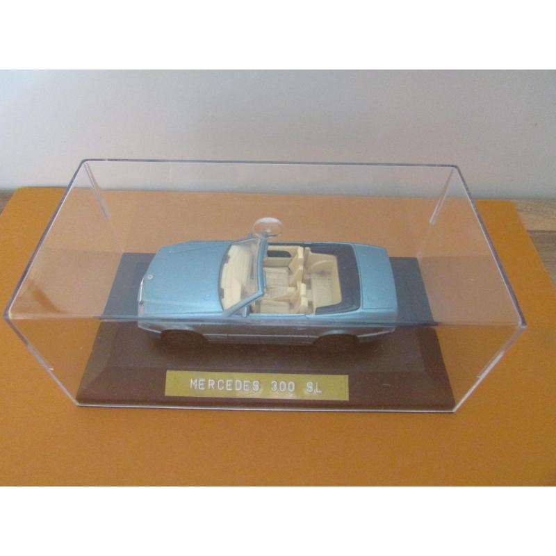 MERCEDES 300 SL , BbURAGO