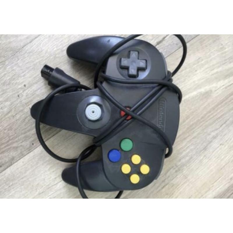 Nintendo 64 Pikachu editie