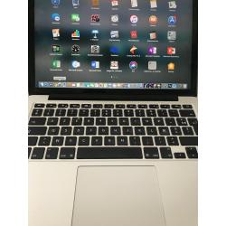 Macbook pro 13 inch (early 2015)