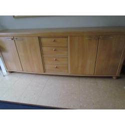Volledige eetkamer + salontafel