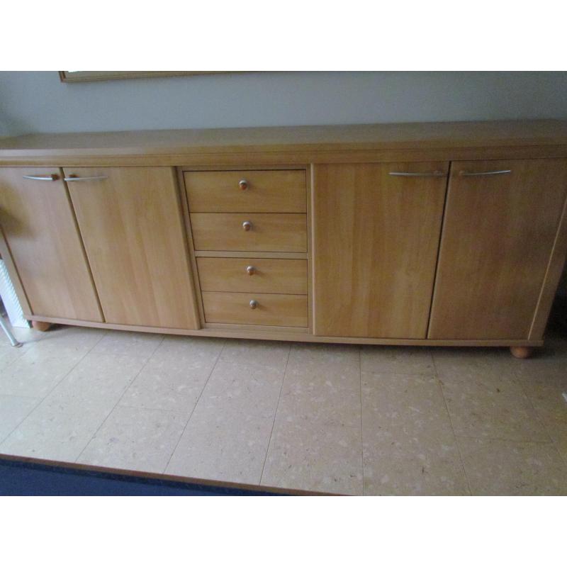 Volledige eetkamer + salontafel