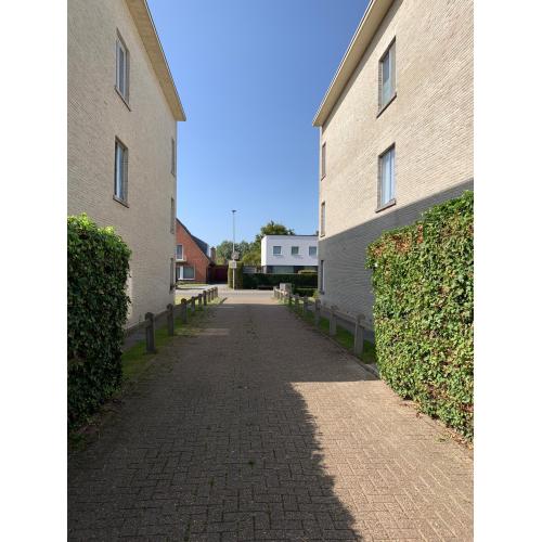 Garage met kantelpoort en cilinderslot