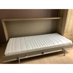 Praktisch en compact opklapbed/logeerbed Albero