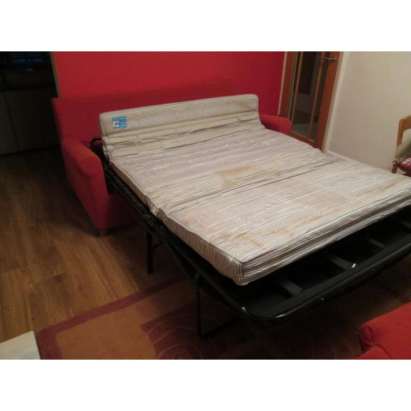 Ikea "Angby" 2-zit met 1.40m bed geïntegreerd. Zelden gebruikt.