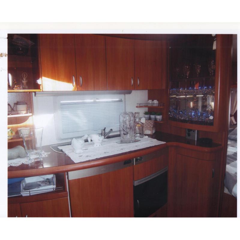 Caravan te koop - Hobby Excelsior 560 in prima staat