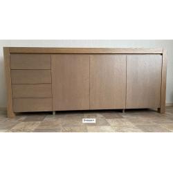 Complete eetkamer in eik
