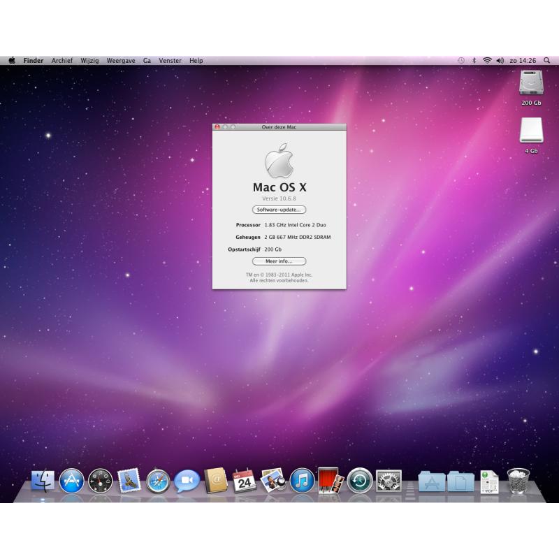 Te Koop Mac Mini YM8331ZAYL1 en een 18 Inch Dell Lcd en een Airport Extreme en een Set Apple Speakers (Draadje zit los).