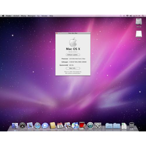 Te Koop Mac Mini YM8410VGYL1 en 15 Inch Samsung Lcd en Apple Toetsenbord en Apple Mighty Mouse.