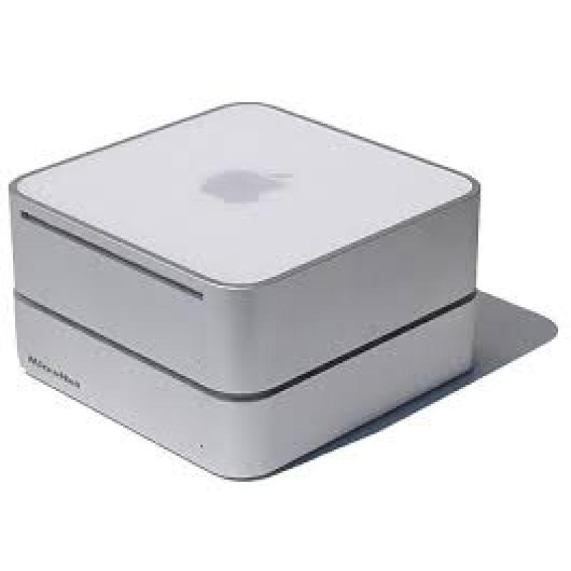 Te Koop Mac Mini 3.1 Intel Core 2 Duo YM008B8I9G5 met 2,26 Ghz met draadloos internet en een 15 Inch Dell Lcd Beeldscherm en een 15 Inch Samsung Lcd Beeldscherm en een Mini Iomega Externe Harde Schijf met 500 Gb.