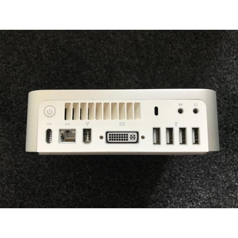Te Koop Mac Mini YM8432JDYL1 en Isight Cam. en Airport  Extr. en Apple Draadl. T. en Apple Magic Mouse Enz.