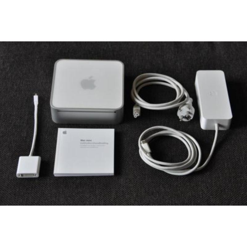 Te Koop Mac Mini YM008B2C9G5 en 2 Lcd,s en Isight Camera Enz.