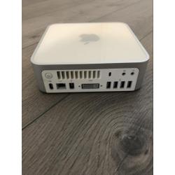 Te Koop Mac Mini YM7501JVYL2 en Lcd en Apple Draadl. T. en Apple Magic Mouse Enz.