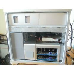 Te Koop een Mac Pro 2.1 met 2 maal 2,66 GHz 4 Cores Intel Xeon met Serienummer CK7301CDY3P .