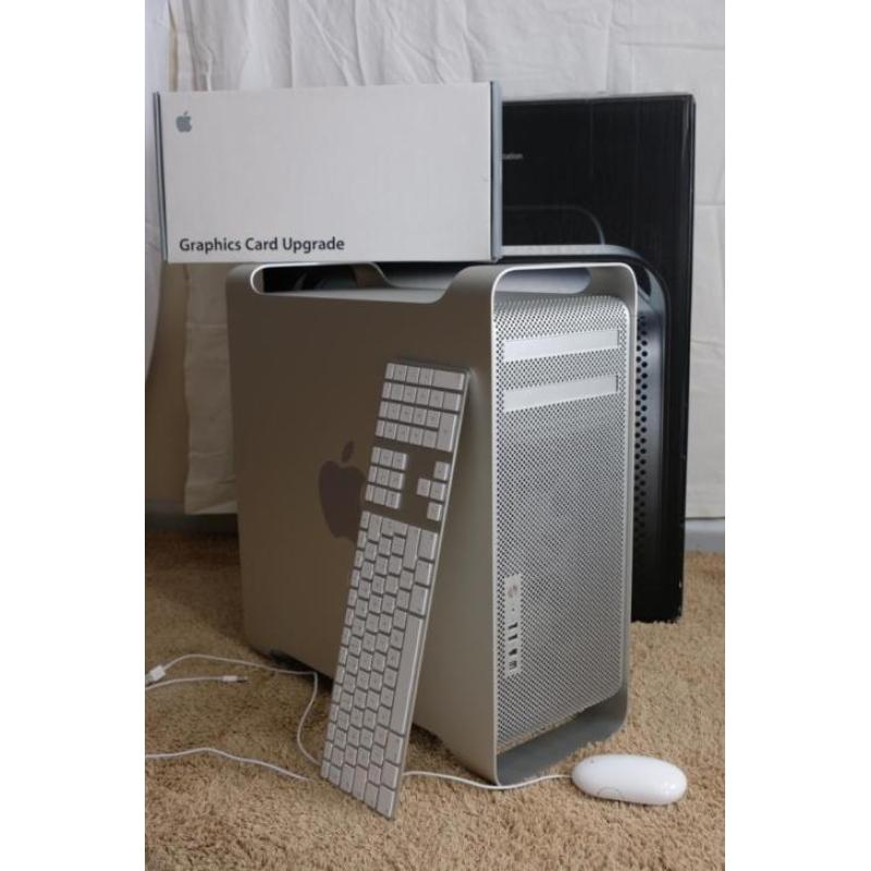 Te Koop een Mac Pro 2.1 met 2 maal 2,66 GHz 4 Cores Intel Xeon met Serienummer CK7301CDY3P .