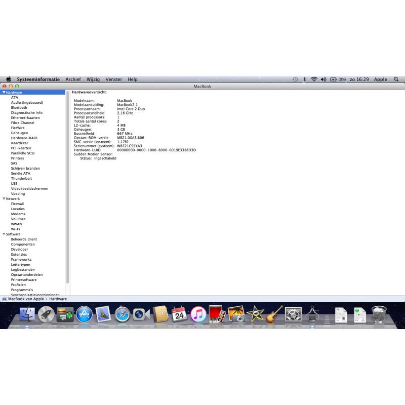 Te Koop Witte Macbook W8721CSSYA3 en de Stroomadapter.
