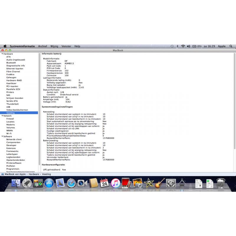 Te Koop 13 Inch Witte Macbook 2.1 met 2,16 Ghz met Serienummer W8721CSSYA3 met draadloos internet en een Stroomadapter en een Nieuwe Accu.