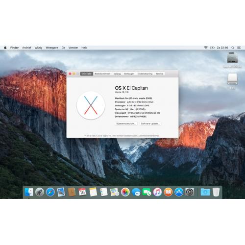 Te Koop een 13 Inch Macbook Pro met 2,53 Ghz met Serienummer W8933MPM66E met draadloos internet en een Stroomadapter met een accu, die vervangen moet worden, inclusief een Mini Iomega Externe Harde Schijf van 500 Gb.