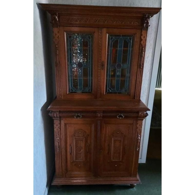 Mooie Mechelse kast in goede staat (2 stuks beschikbaar)