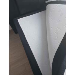 Bed 180x200 ( incl. matras)