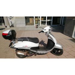 Scooter Sym Allo GT 50cc inclusief helm