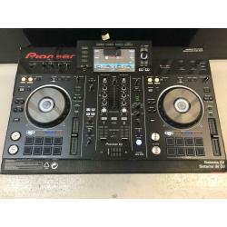 Te koop Pioneer DDJ-SX3 500€,Pioneer XDJ-RX2.800€,Pioneer DDJ 1000.600€