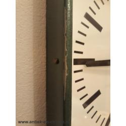 Industriële Vintage Pragotron wandklok