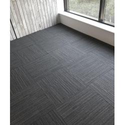 Partij tapijttegels NIEUW met streeppatroon Grijs / Bruin