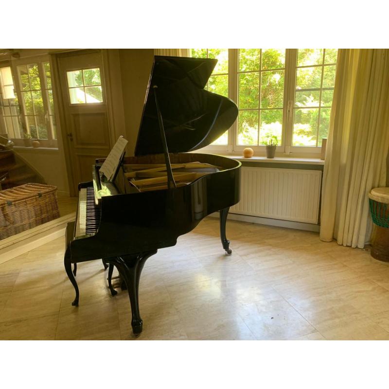 Piano Zimmermann zwart gelakt