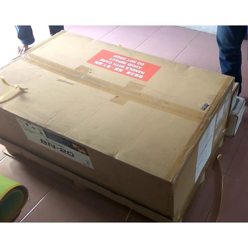 Roland VersaSTUDIO BN-20 Desktop Inkjet Printer/Cutter