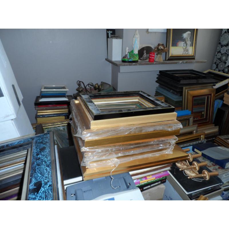 CADRES Pour les beaux-arts....peintures - dessins - lithographies etc.....