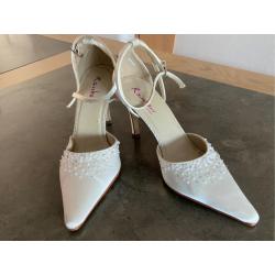 TROUWSCHOENEN