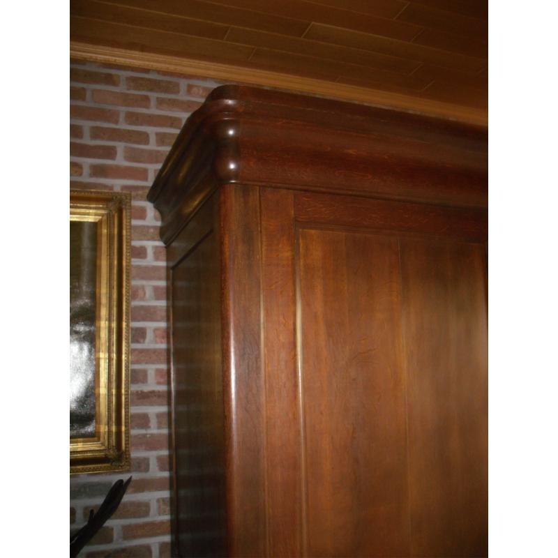 antieke hall-/linnenkast
