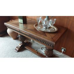 Antieke salontafel