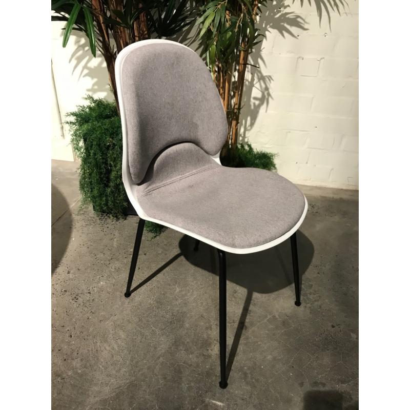 eettafel dressoir 8stoelen NIEUW