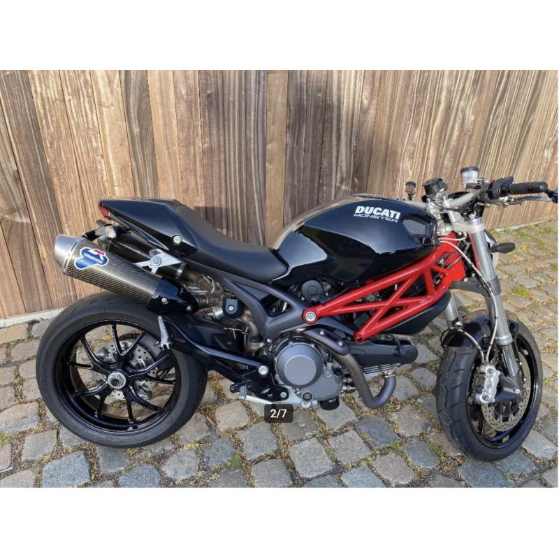 Ducati Monster 1100